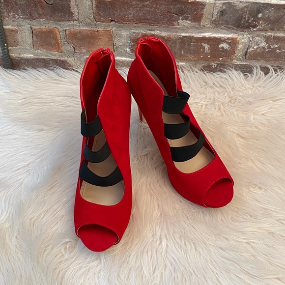 Dollhouse Spyglass Red Open Toe Heels, Size 11 - Picture 11 of 16